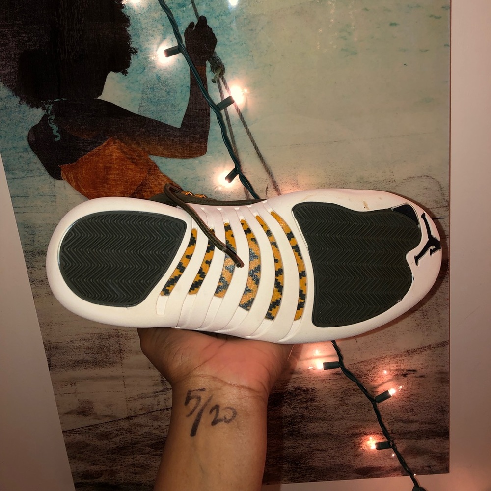 Air Jordan 12 Retro Class Of 2003. - Picture 3 of 3